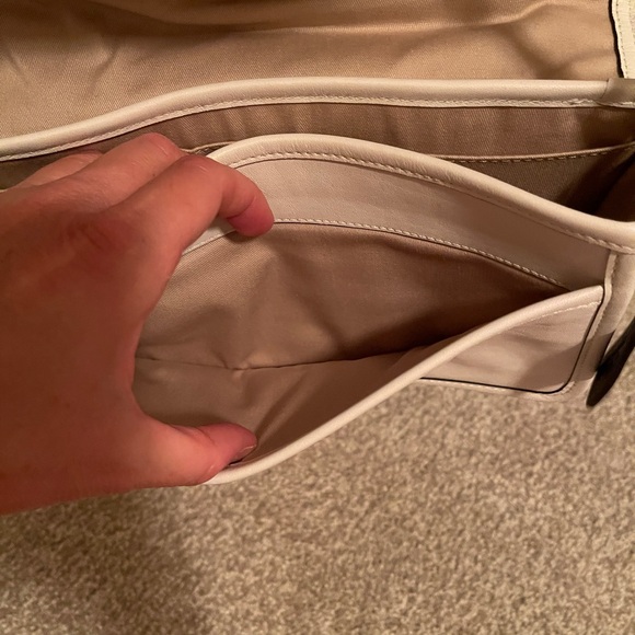 White Coach Purse - Picture 7 of 9